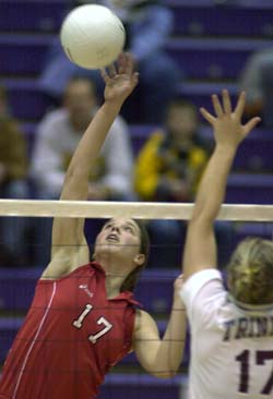 Senior Cindy McPeak and the WUSTL volleyball team will begin the season ranked No. 1 in NCAA Division III, earning the top spot in the American Volleyball Coaches Association Top 25 preseason poll.