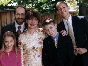 Richard Axelbaum with his wife, Maurie, and children (from right) Aaron, 16, Ari, 14, and Adira, 11, at Ari's Bar Mitzvah last year.