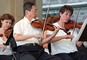 The Gateway Festival Orchestra will present free concerts on the evenings of July 9, 16 and 23 in Brookings Quadrangle and July 30 in Graham Chapel. The orchestra is conducted by James Richards, professor of orchestral studies at the University of Missouri-St. Louis.