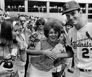 Dal Maxvill, Cardinals player and WUSTL alum