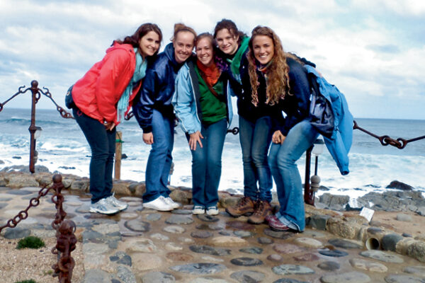 Students Engage in Chilean Culture & Community Service
