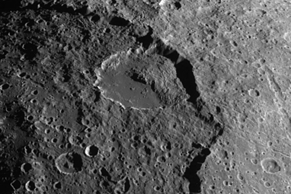 Landslides on other worlds