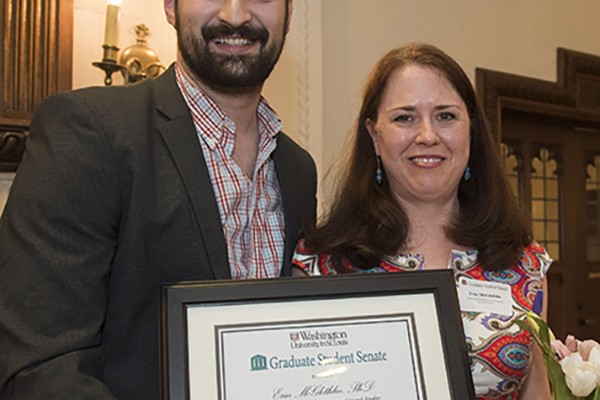 Graduate students recognize faculty mentors