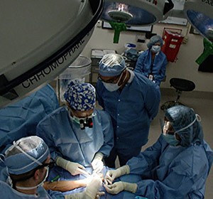 Tim Schaller and Susan MacKinnon perform nerve transfer surgery