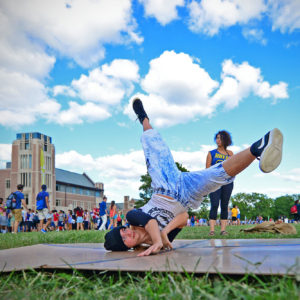 student break dancing