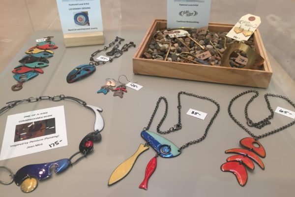 A Washington University gift guide