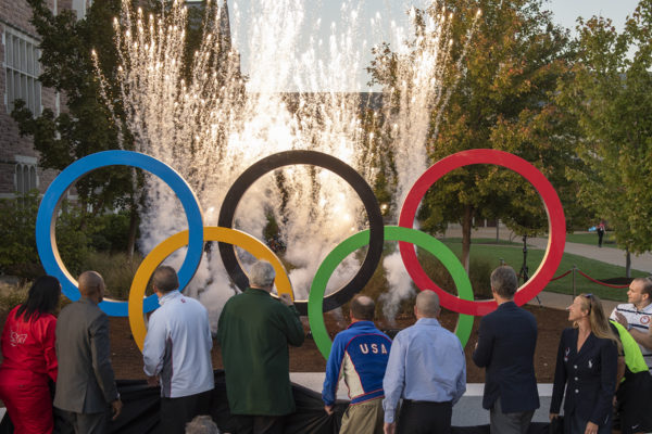 ‘Meet me at the rings’