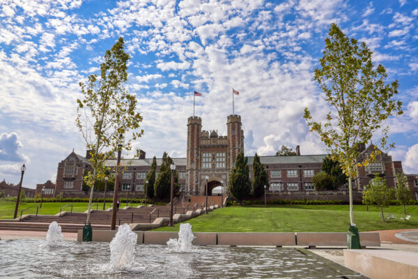 Newly inaugurated Chancellor Andrew D. Martin makes ‘WashU Pledge’