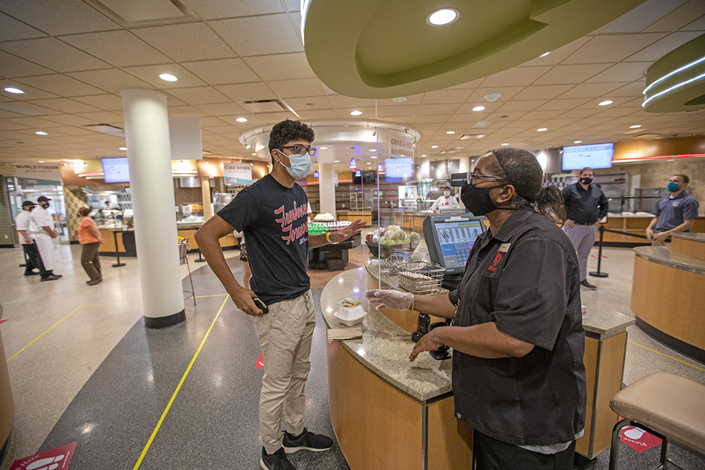 Bear’s Den practices its COVID-19 plan before students return. (Photo: Joe Angeles/Washington University)