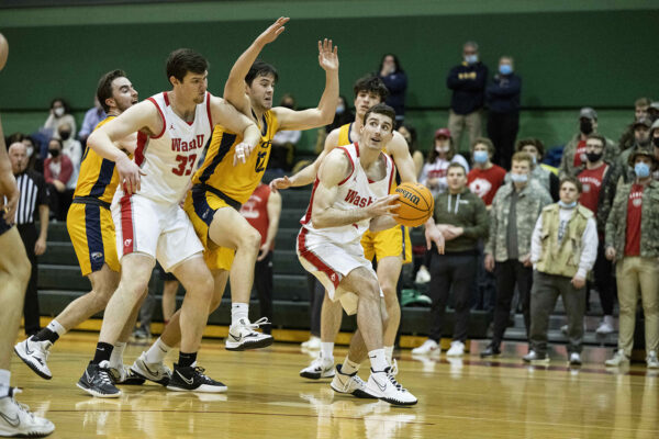 Five reasons to cheer for men’s basketball