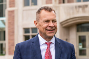 Kurt Dirks leads the George and Carol Bauer Leadership Center. (Photo: Joe Angeles)