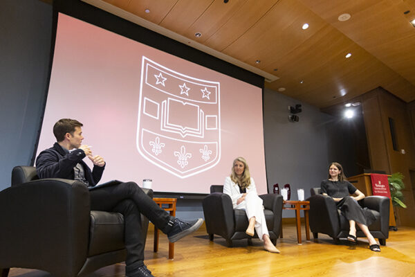 Olin Business School honors seven distinguished alumni