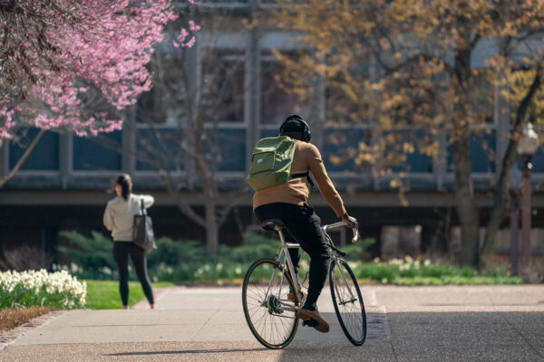 WashU honored as top workplace for commuters