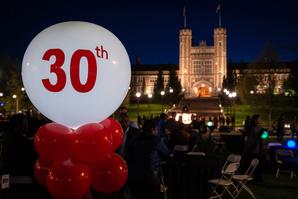 WashU alumni gather