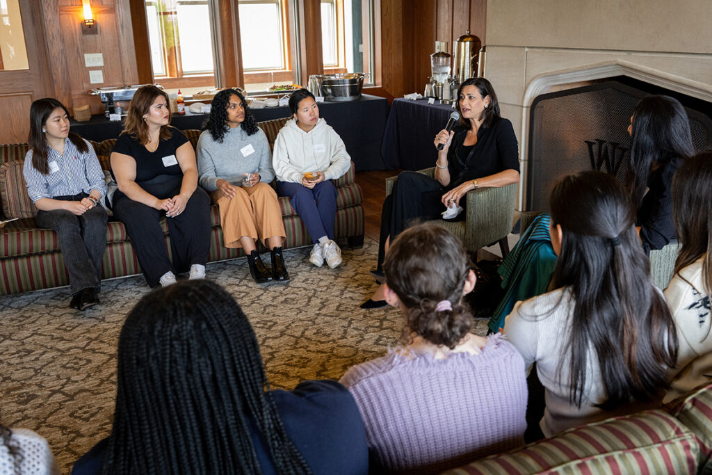 Rochelle Walensky speaks with students