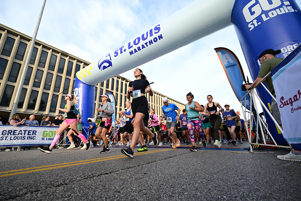 Runners take off from the start line