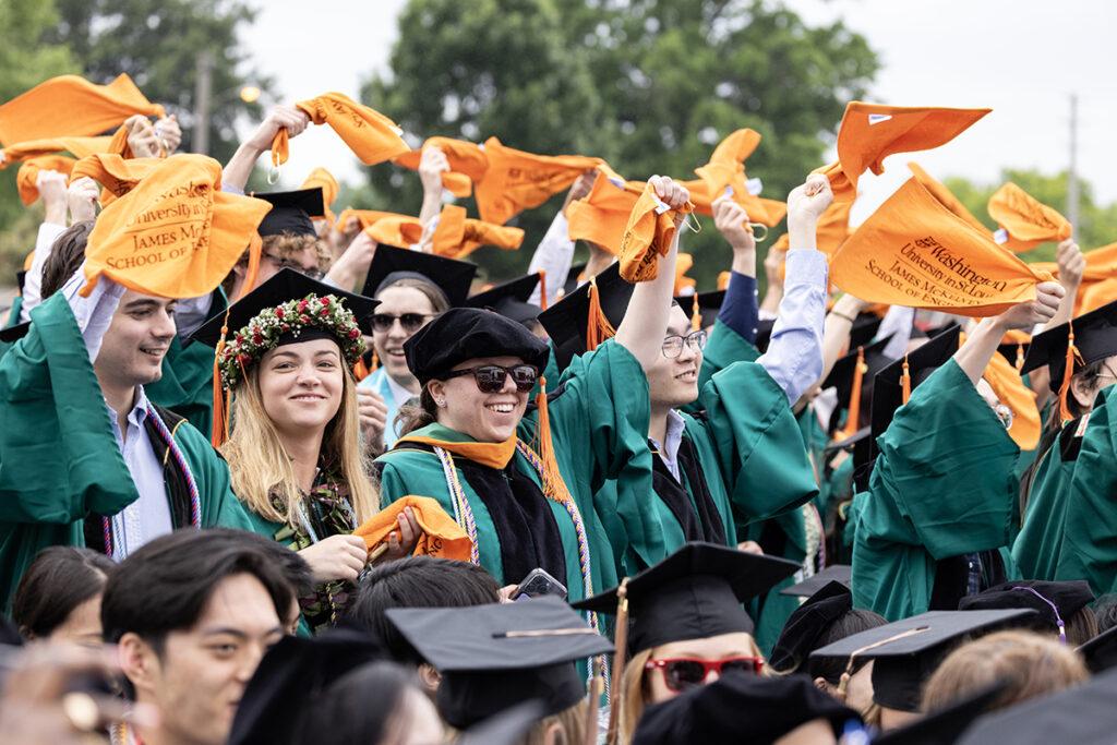 McKelvey School of Engineering graduates 