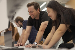 Jonathan Hanahan with students
