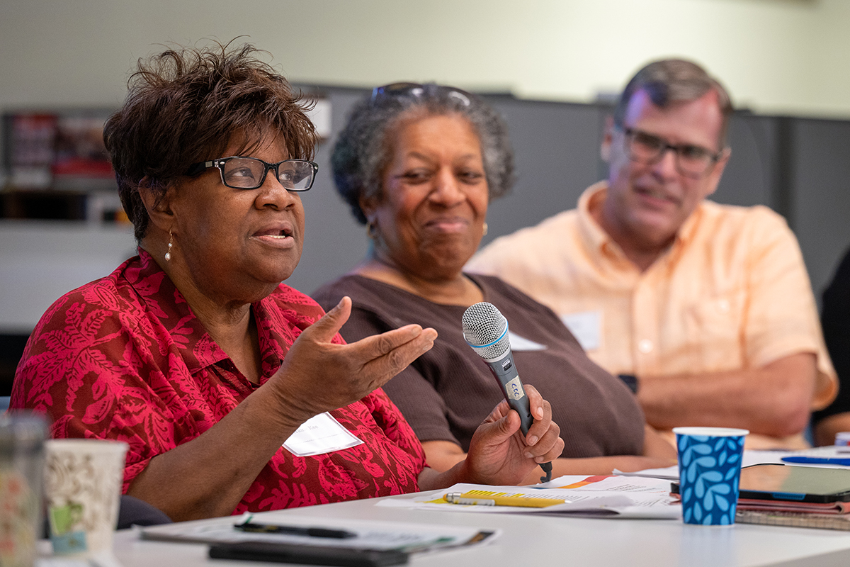 Lorraine Kee speaks to group