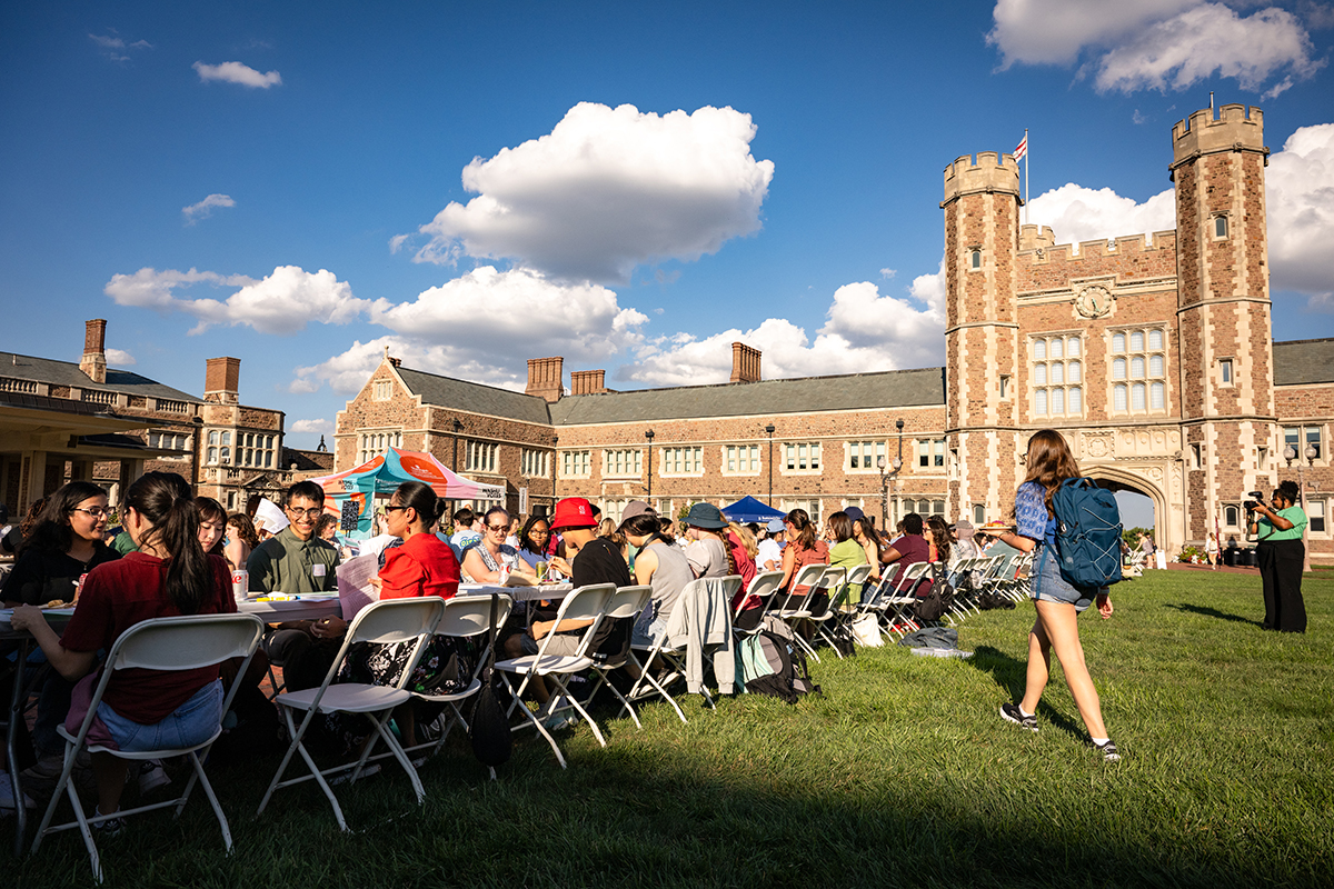 WashU community members gather in Brookings Quad