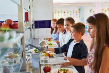 Researchers to study health impact of school lunch program changes