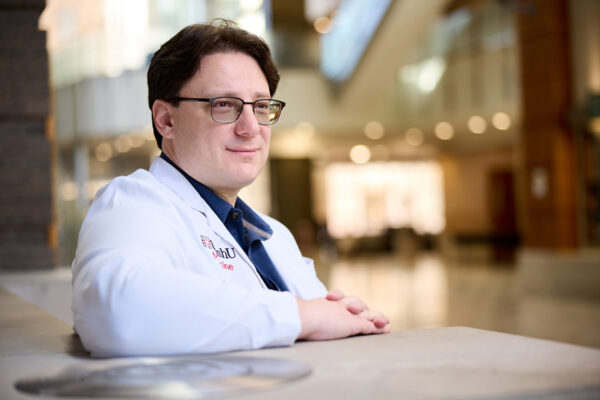 WashU Medicine fungal specialists fight often misdiagnosed infections