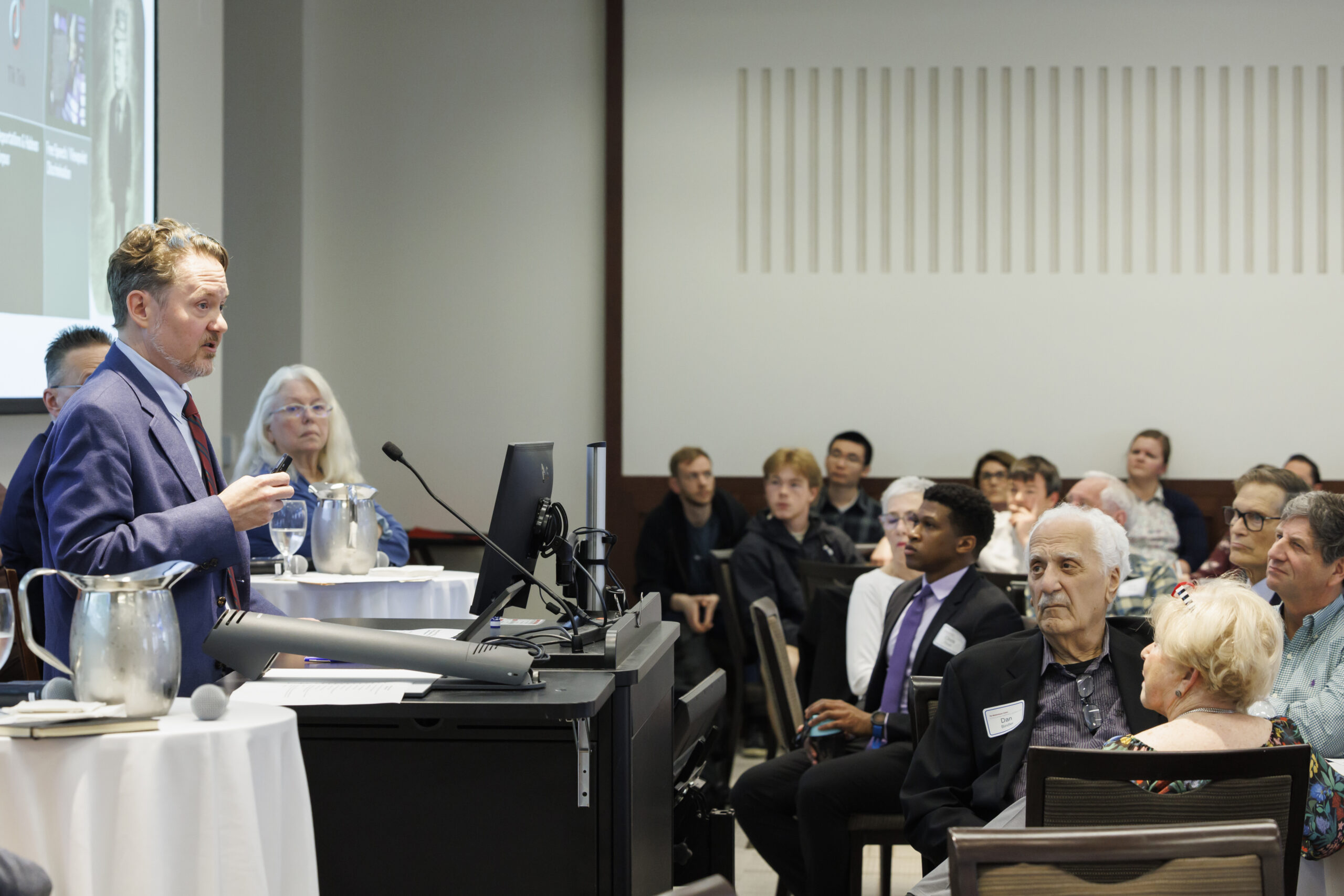 Serene T&f Kicks Off Outdoor Season At Washu, Illinois State Scene for Desktop Serene T&f Kicks Off Outdoor Season At Washu, Illinois State Scene for Desktop