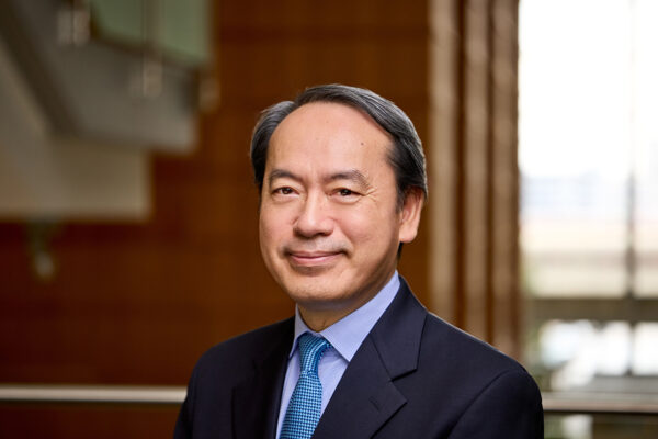 Huang installed as inaugural Davie professor